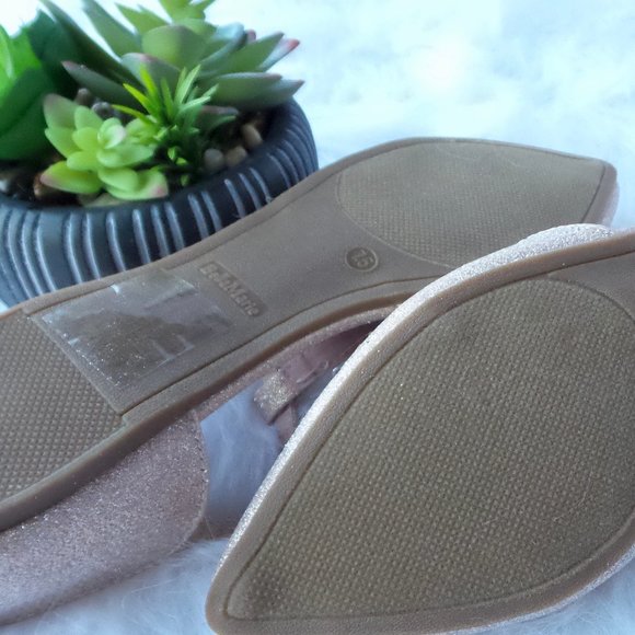 *SOLD*Champagne Glittery Flats with Ankle - Picture 6 of 7